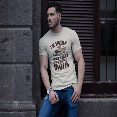 {{ Titulo del producto }} Classic men's T-shirt I'M VINTAGE - URBAN CHIC CLOTHING {{ tipo de producto }} {{product_vendor}} {{variant_title}} {{ Titulo del producto }} {{ tipo de producto }} {{product_vendor}} {{variant_title}}